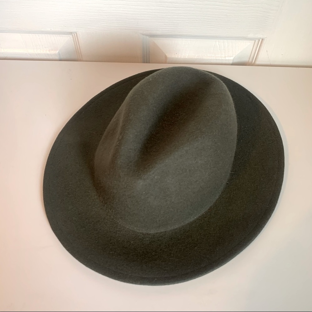 SOLD Urban Outfitters Hat